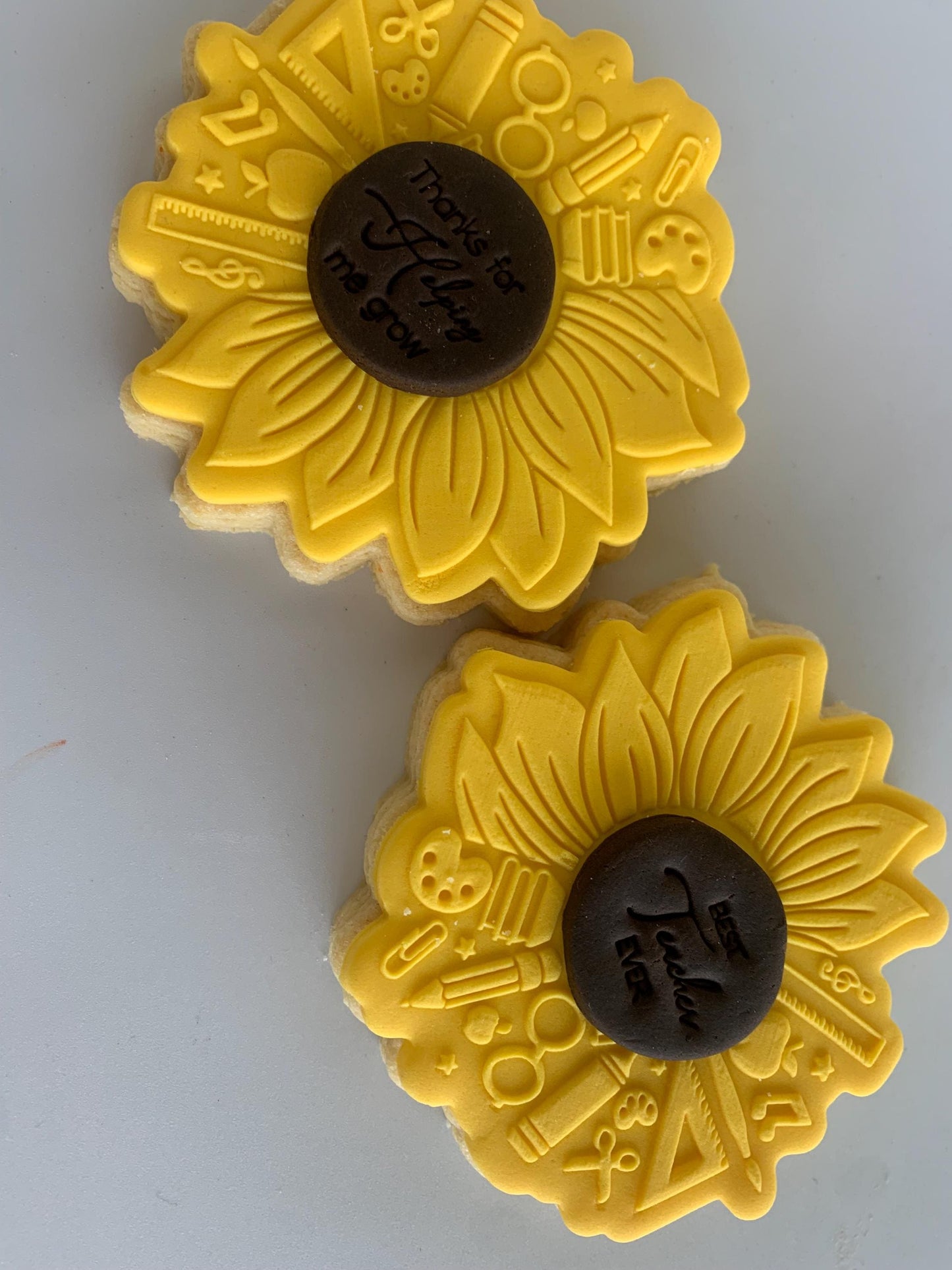 Teacher appreciation sunflower cookie