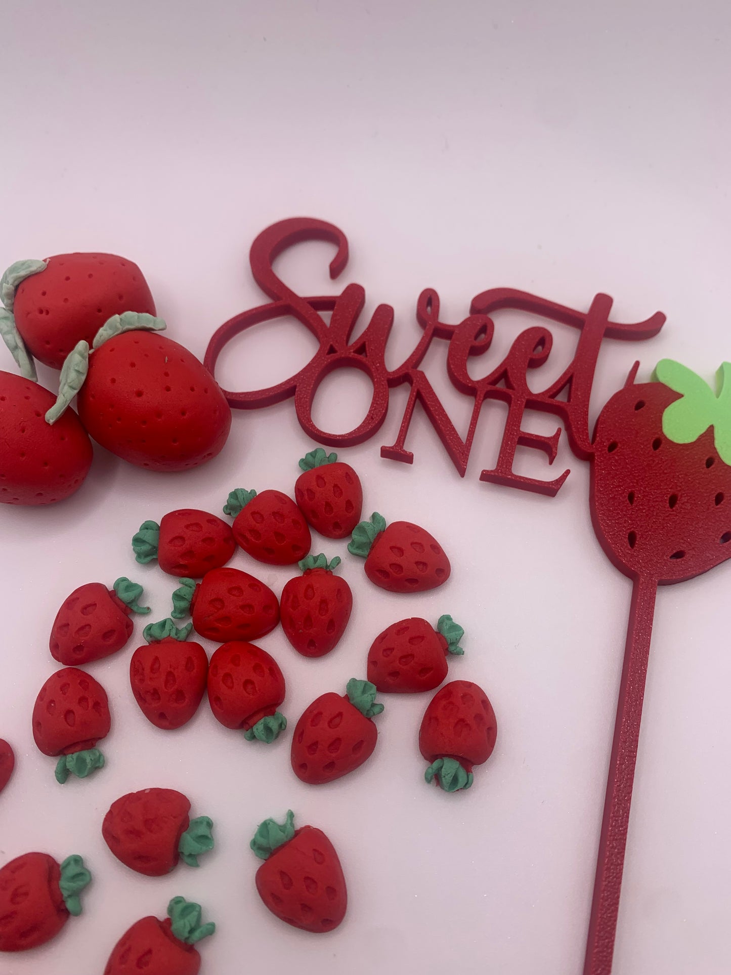 Sweet one cake decorating set
